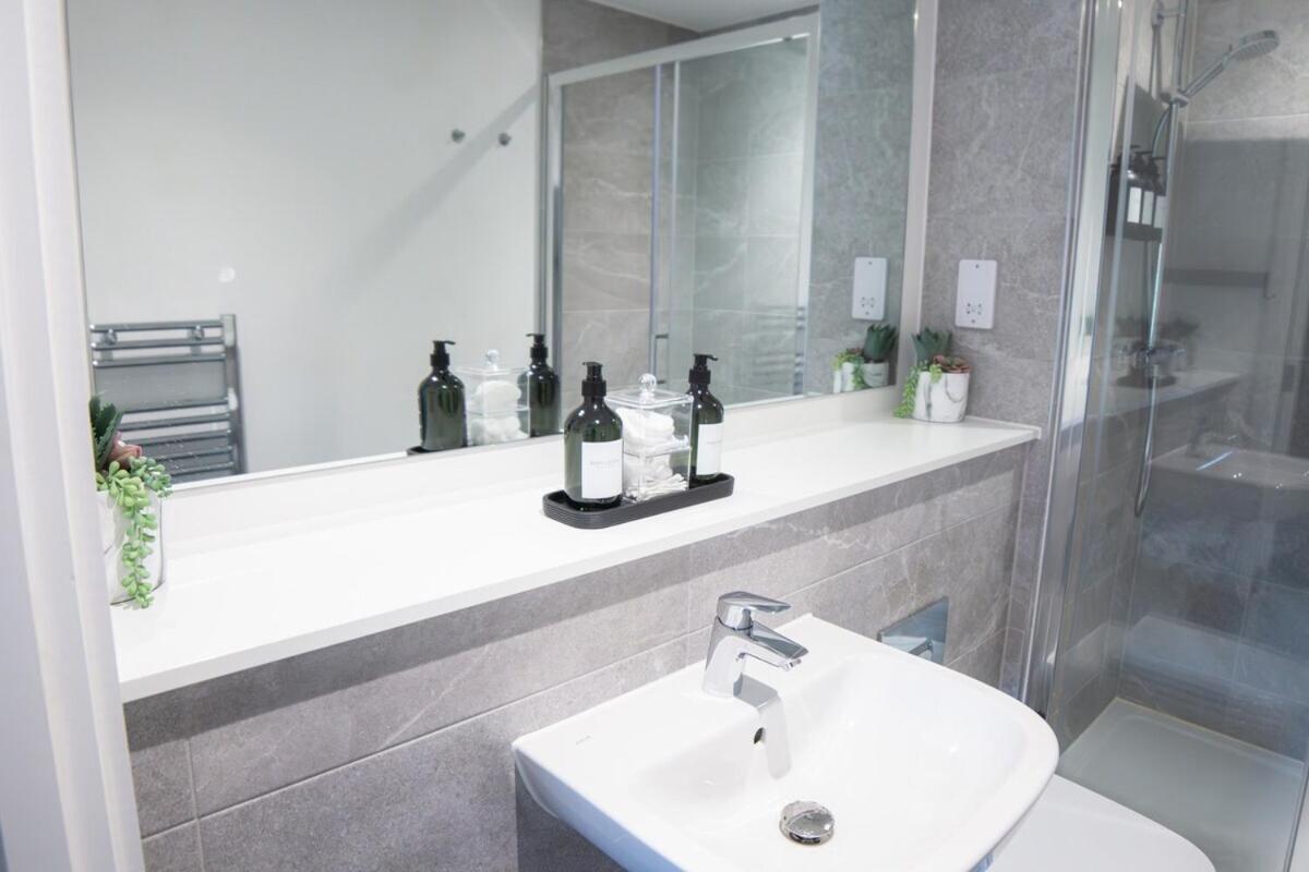 Luxury Mcr 2Bed,2Bath Apartment- Central Location! Manchester Exterior photo
